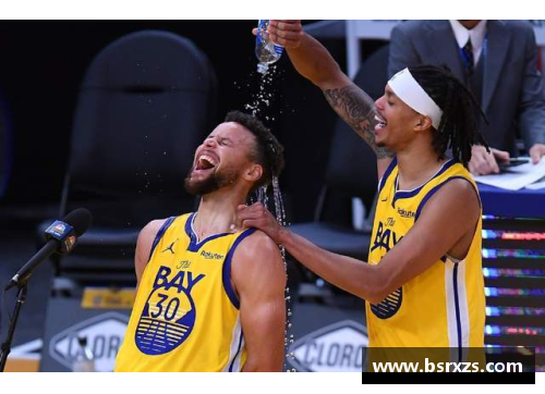 DB真人官方网站库里62分大爆发，湖人双星闪耀，快船稳居榜首：NBA赛场风云再起 - 副本